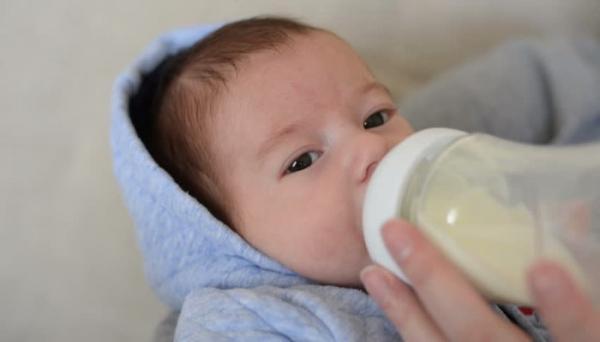 نگهداری شیر مادر؛ بهترین روش ها برای مراقبت طولانی مدت از شیر مادر