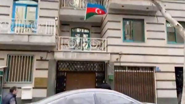 تصاویر حمله مسلحانه به سفارت باکو در تهران