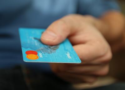 بهترین کارت اعتباری کانادا: راهنمای جامع برای انتخاب و استفاده هوشمندانه