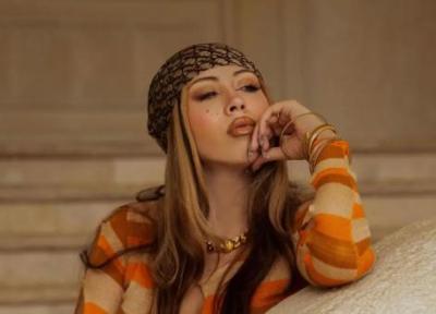 متن و ترجمه آهنگ Moonlight از Kali Uchis